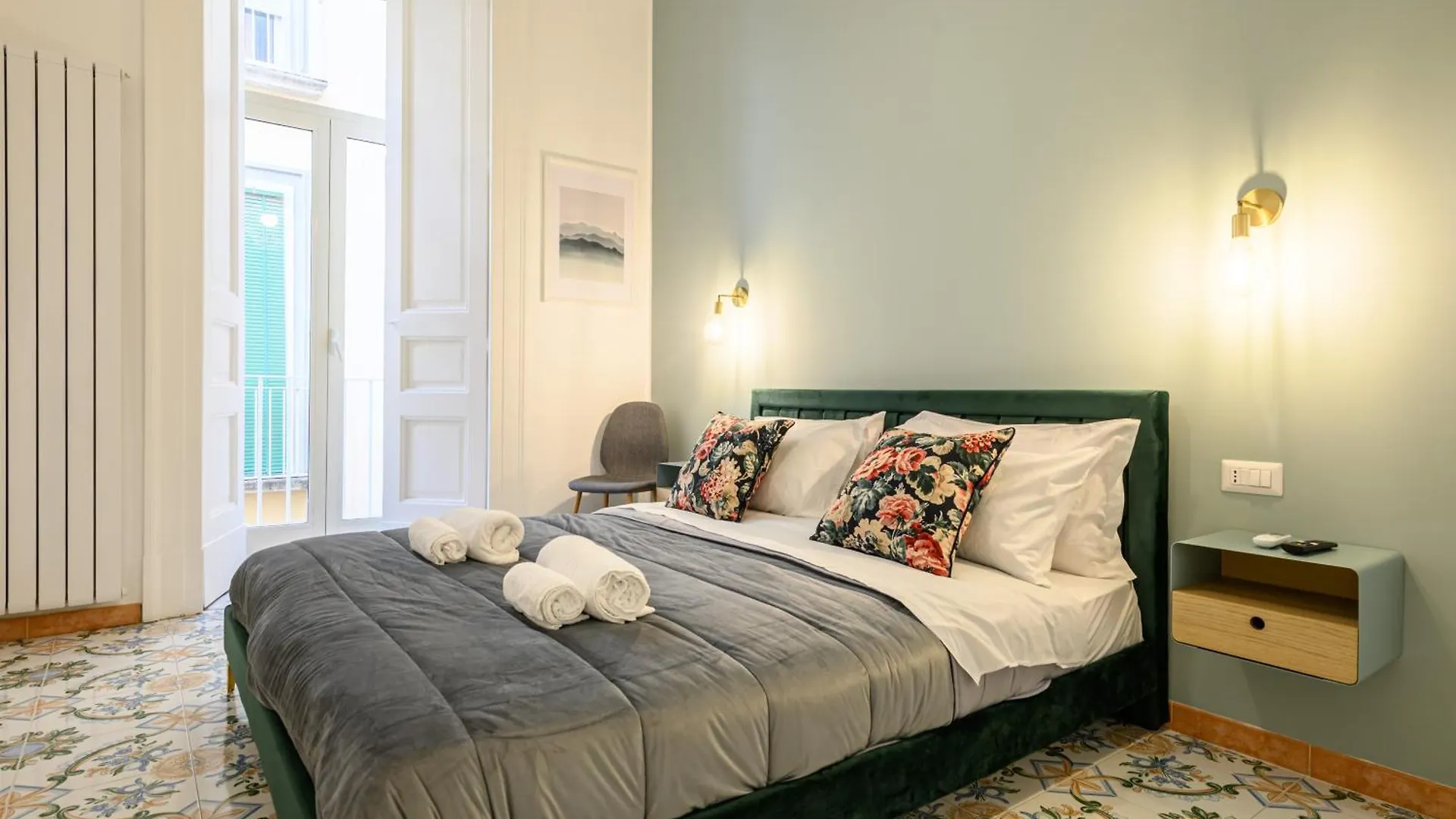 Guest House 121 Charming Apartment Neapol Itálie