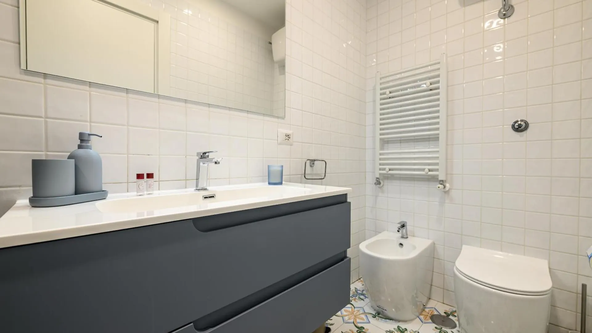 Guest House 121 Charming Apartment Neapol