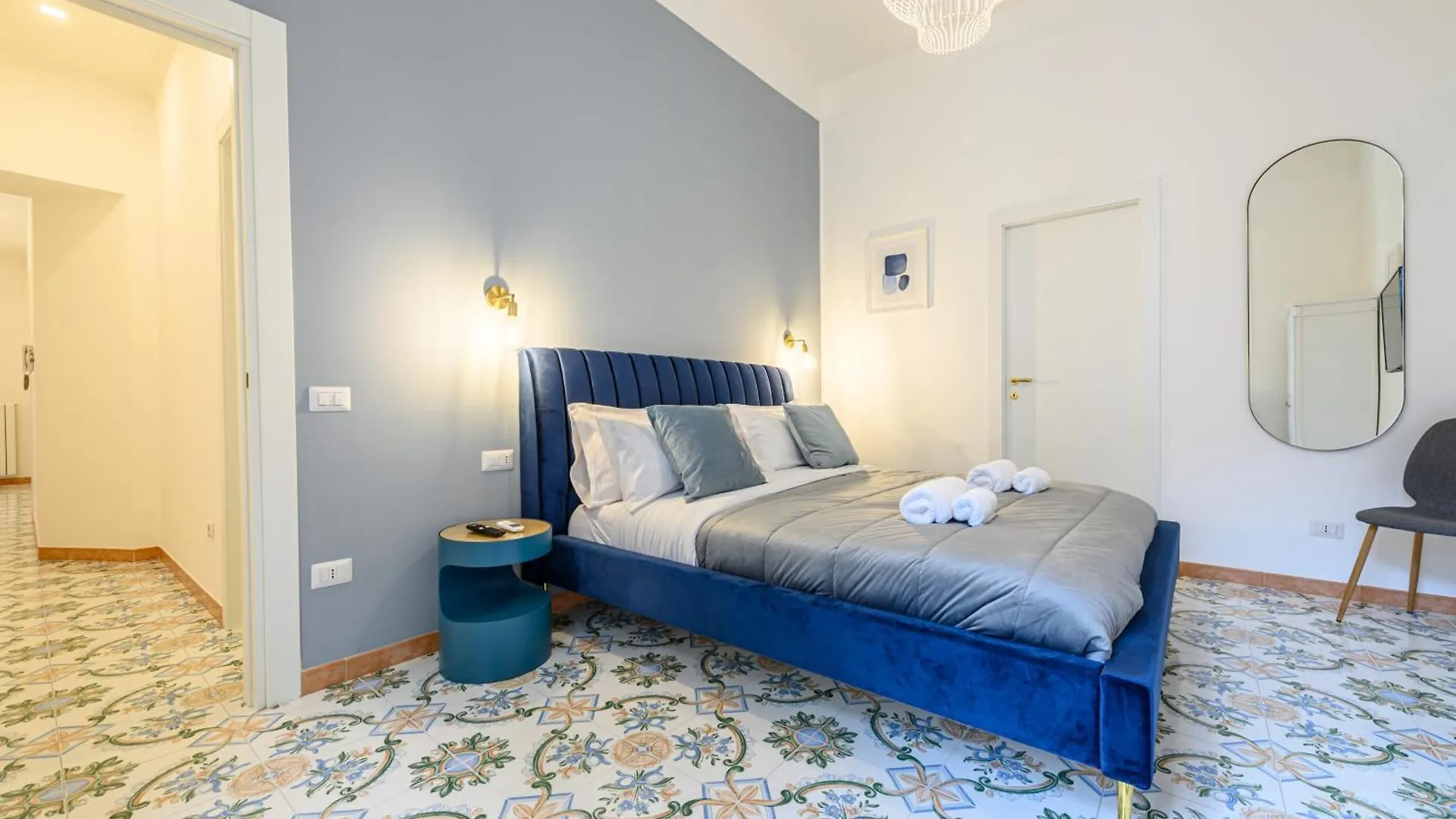 Guest House 121 Charming Apartment Neapol