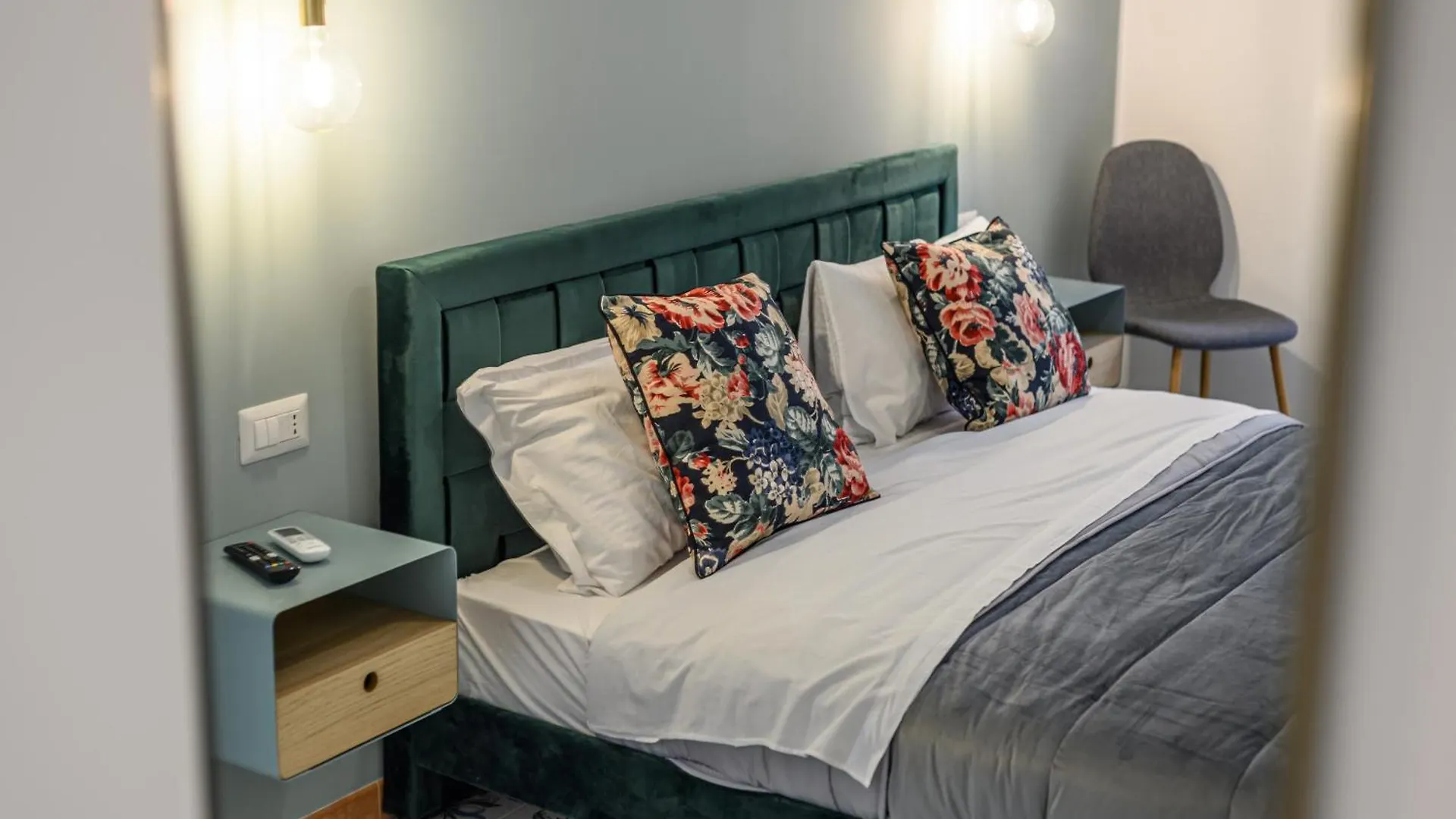 Guest House 121 Charming Apartment Neapol