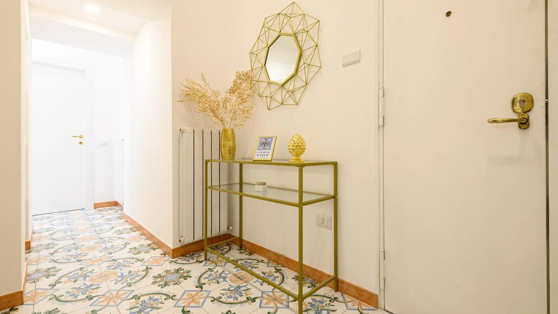 Guest House 121 Charming Apartment Naples 0*,